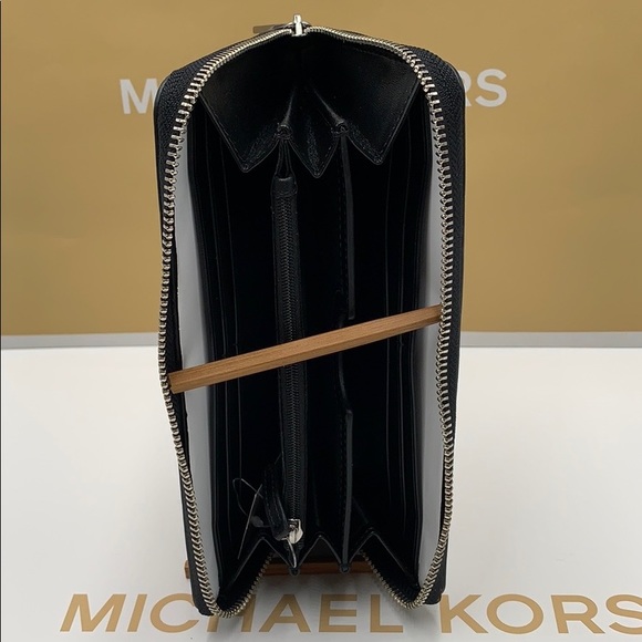 MICHAEL KORS COOPER TECH ZIP AROUND BLACK/MNDRINE - Picture 14 of 16